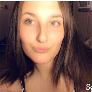 Meet your Posher, Acacia